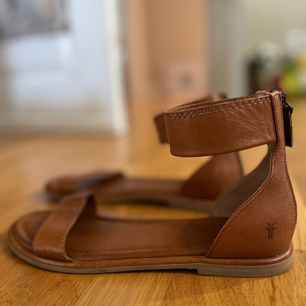Frye Carson Ankle Zip | Leather Sandal Size 7.5